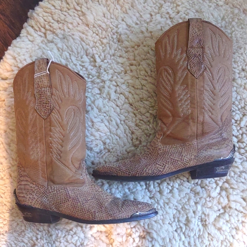 🌹Zodiac International vintage rose cowgirl boots!